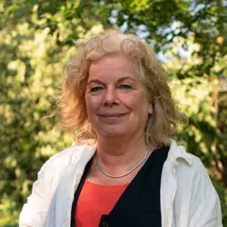 Bea Spreen is locatiemanager van Het Ravelijnhuis, een woonzorglocatie voor mensen met dementie van Dagelijks Leven in Emmen.