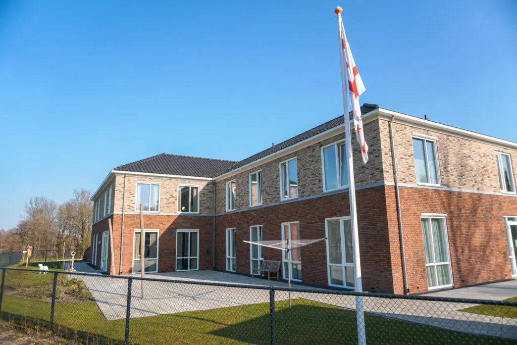 Een foto van Het Ravelijnhuis van Dagelijks Leven waar mensen met dementie kleinschalig en betaalbaar wonen in een particuliere zorginstelling