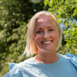 Jennie Luisman de locatiemanager van het Emmerdennenhuis