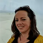 Locatiemanager Linda Van den Hoek in het Zuiderparkhuis bij Dagelijks Leven