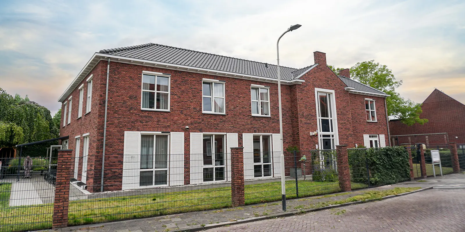 Het Beatrixhuis in Roosendaal is een kleinschalige en betaalbare woonzorglocatie voor mensen met dementie