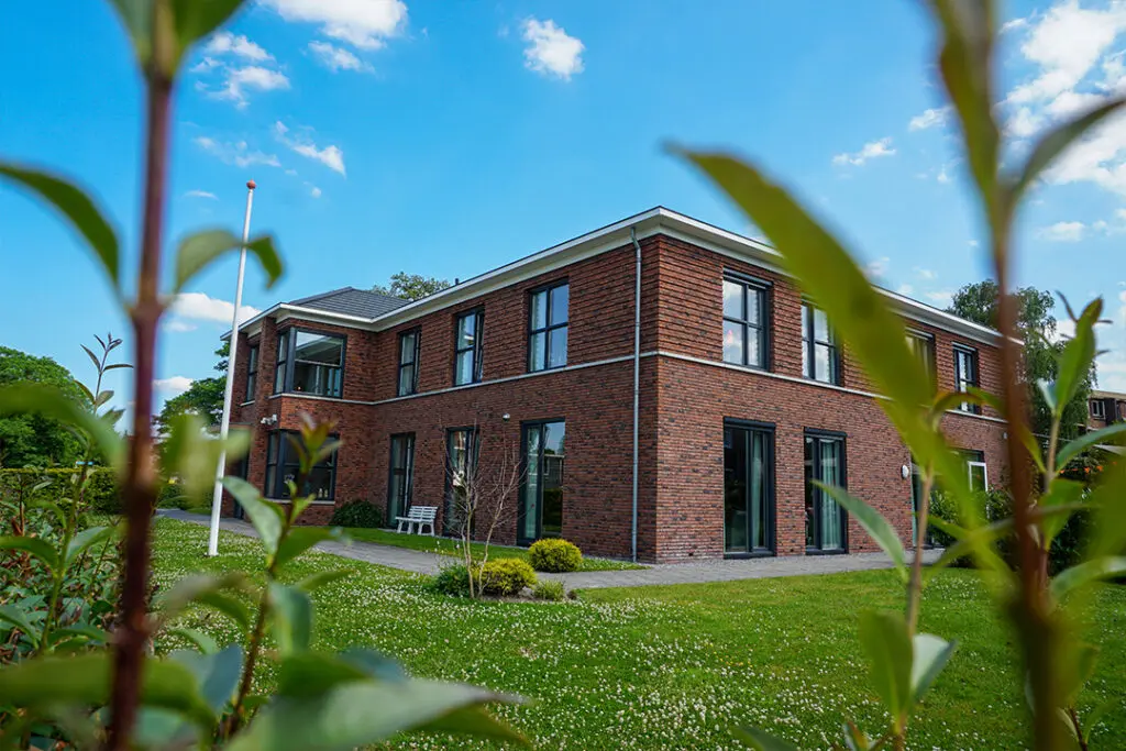 Een foto van Het Staatsliedenhuis van Dagelijks Leven waar mensen met dementie kleinschalig en betaalbaar wonen in een particuliere zorginstelling