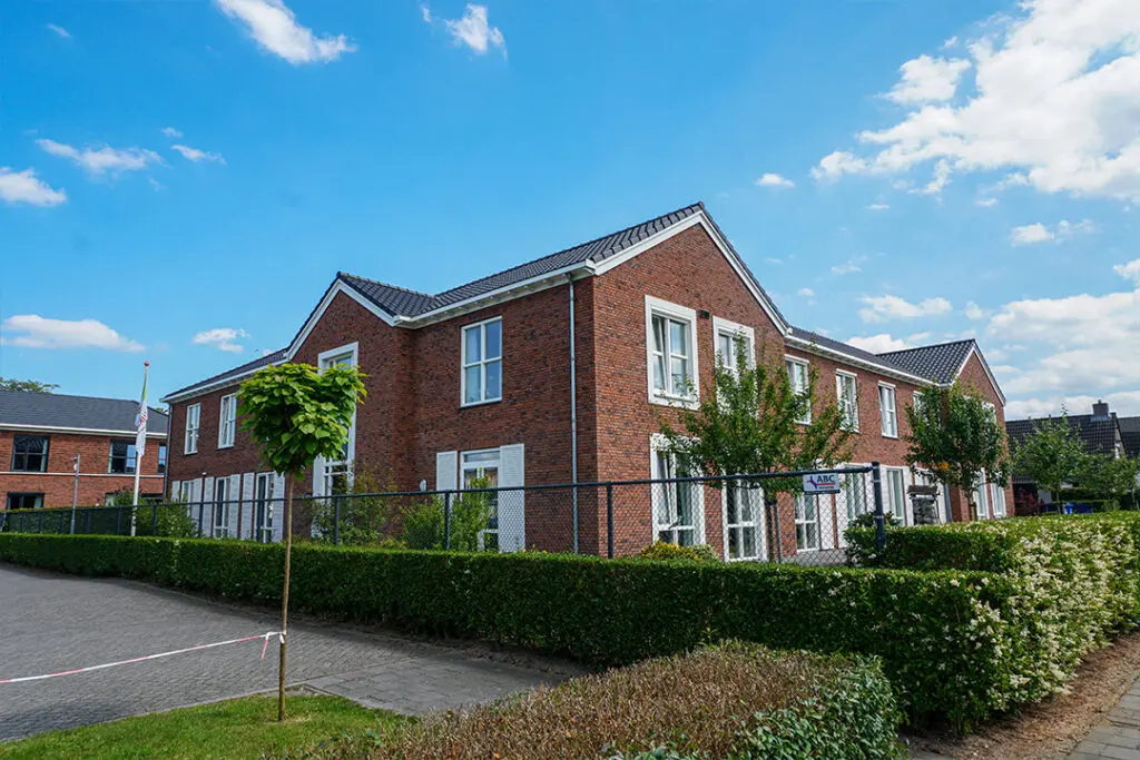 Een foto van Het Zuiderparkhuis van Dagelijks Leven waar mensen met dementie kleinschalig en betaalbaar wonen in een particuliere zorginstelling