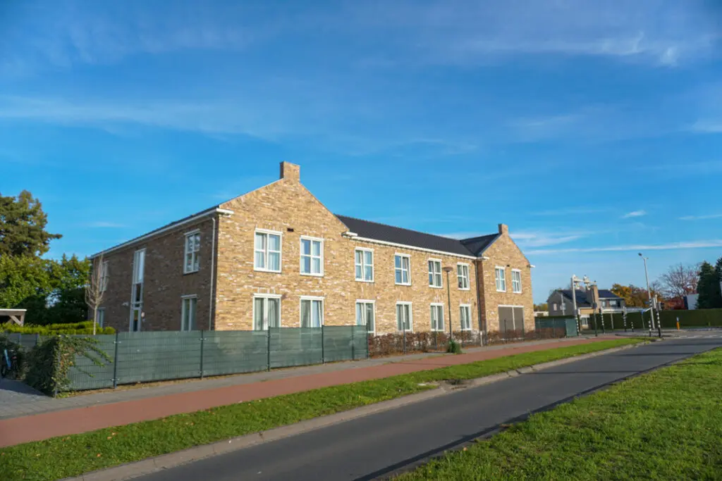 Een foto van Het Markiezaathuis van Dagelijks Leven waar mensen met dementie kleinschalig en betaalbaar wonen in een particuliere zorginstelling