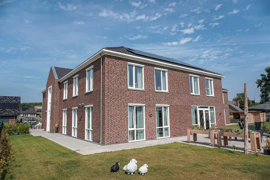 Een foto van Het Elderomhuis van Dagelijks Leven waar mensen met dementie kleinschalig en betaalbaar wonen in een particuliere zorginstelling