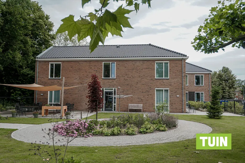 Een foto van Het Meidoornhuis van Dagelijks Leven waar mensen met dementie kleinschalig en betaalbaar wonen in een particuliere zorginstelling