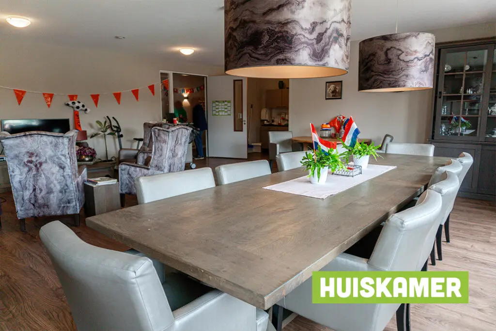 Een foto van Het Revelsanthuis van Dagelijks Leven waar mensen met dementie kleinschalig en betaalbaar wonen in een particuliere zorginstelling