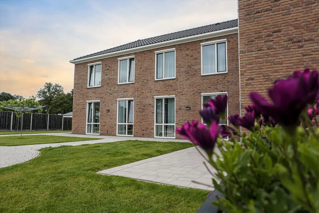 Een foto van Het Alterehuis van Dagelijks Leven waar mensen met dementie kleinschalig en betaalbaar wonen in een particuliere zorginstelling