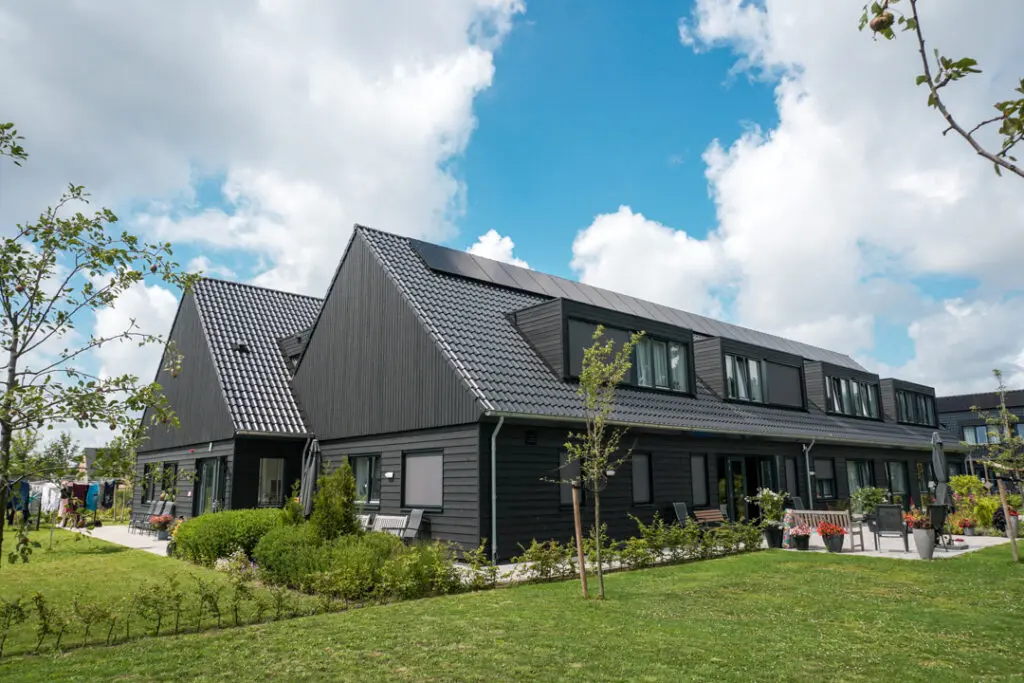 Een foto van Het Huygenwaerthuis van Dagelijks Leven waar mensen met dementie kleinschalig en betaalbaar wonen in een particuliere zorginstelling