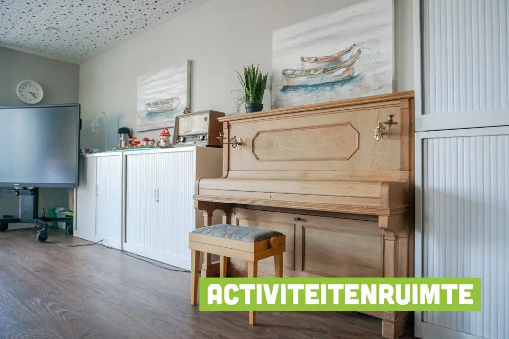 Een foto van de gezellige en knusse inrichting van Het Kulckhuis waar mensen met dementie kleinschalig wonen, anders dan in een verzorgingshuis