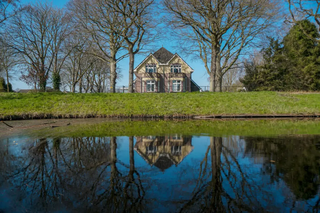 Een foto van Het Korenhuis van Dagelijks Leven waar mensen met dementie kleinschalig en betaalbaar wonen in een particuliere zorginstelling