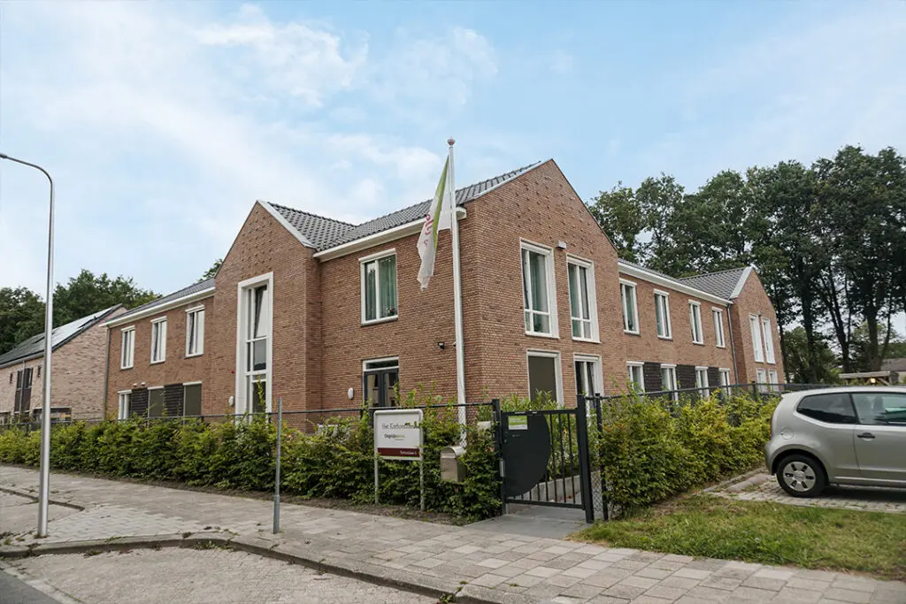 Een foto van Het Korhoenhuis van Dagelijks Leven waar mensen met dementie kleinschalig en betaalbaar wonen in een particuliere zorginstelling