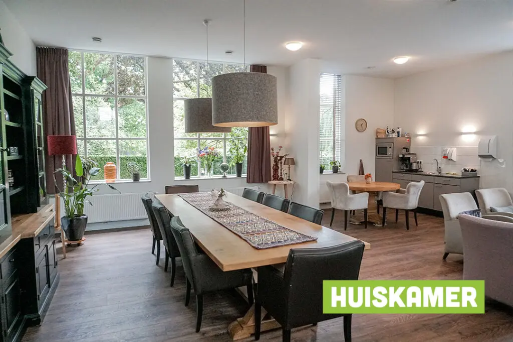 Een foto van Het Poirtershuis van Dagelijks Leven waar mensen met dementie kleinschalig en betaalbaar wonen in een particuliere zorginstelling