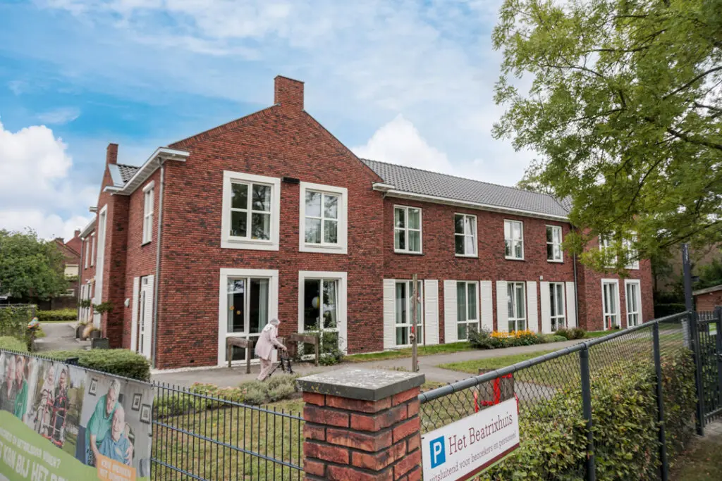 Een foto van Het Beatrixhuis van Dagelijks Leven waar mensen met dementie kleinschalig en betaalbaar wonen in een particuliere zorginstelling