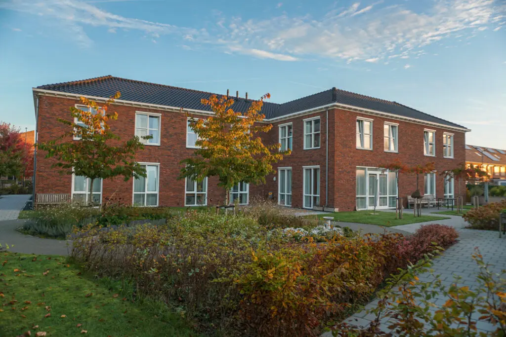 Een foto van Het Merwedehuis van Dagelijks Leven waar mensen met dementie kleinschalig en betaalbaar wonen in een particuliere zorginstelling