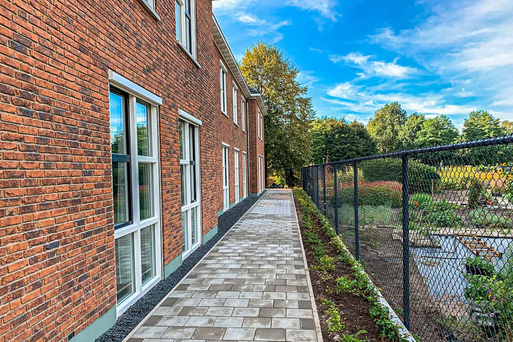 Een foto van Het Tryneshuis van Dagelijks Leven waar mensen met dementie kleinschalig en betaalbaar wonen in een particuliere zorginstelling