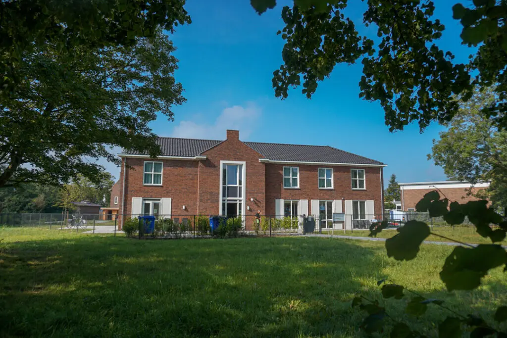 Een foto van Het Bonedijkehuis van Dagelijks Leven waar mensen met dementie kleinschalig en betaalbaar wonen in een particuliere zorginstelling