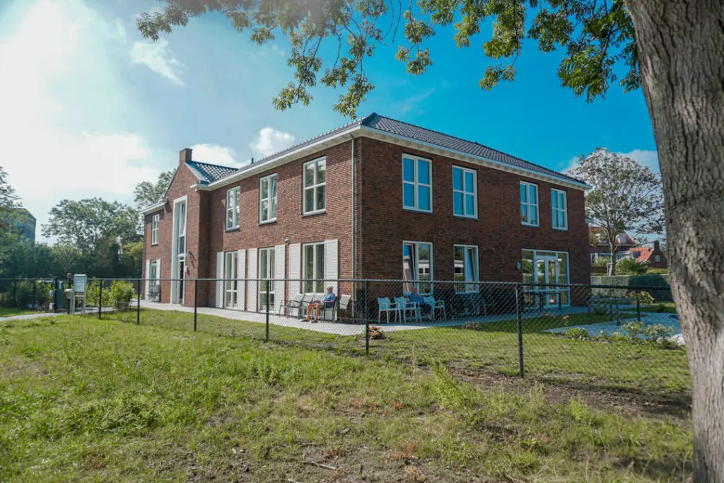 Een foto van Het Bonedijkehuis van Dagelijks Leven waar mensen met dementie kleinschalig en betaalbaar wonen in een particuliere zorginstelling
