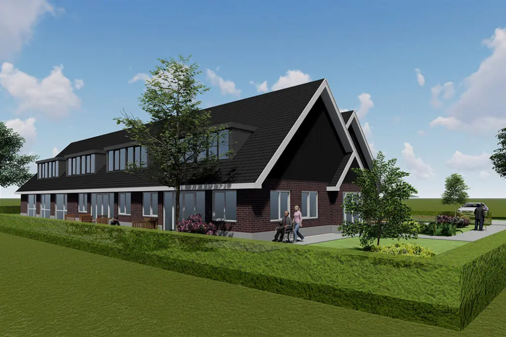 Bewoners wandelen zelfstandig door de open poort naar de tuin in de veilige, dementievriendelijke omgeving van Het Overboshuis in Hoofddorp.