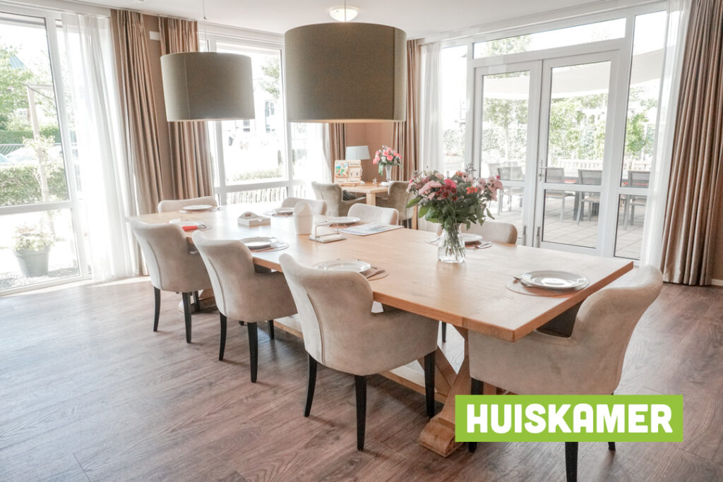 Sfeerimpressie van de woonkamer van kleinschalige zorglocatie Het Stoofhuis in Grave