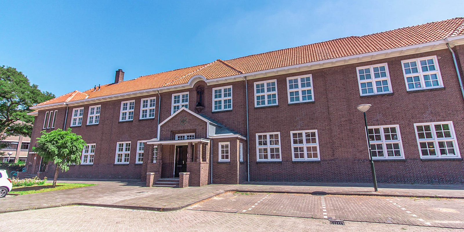 Het Van Coothhuis in Veghel is een kleinschalige en betaalbare woonzorglocatie voor mensen met dementie