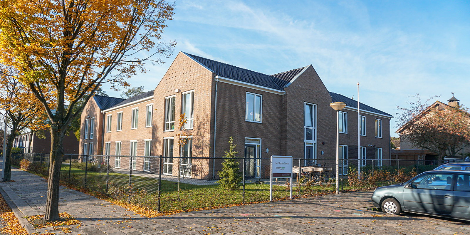 Het Warandehuis in Bergen op Zoom is een kleinschalige en betaalbare woonzorglocatie voor mensen met dementie